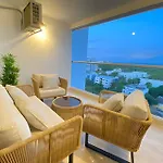 Aparta suite con vista a la Ciénega/1040